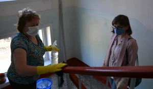 Дезинфекция подъездов.