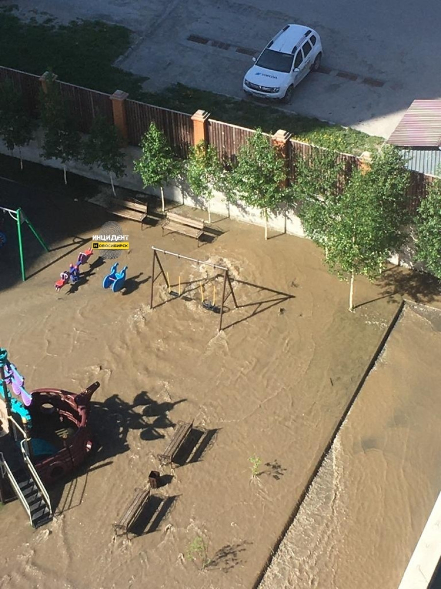 Коммунальный &quot;потоп&quot; в Новосибирске.