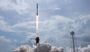 Запуск ракеты Falcon 9 30 мая 2020 года.