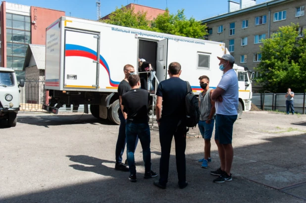 "Динамо-Барнаул" сдает тест на коронавирус. 