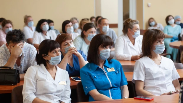 Встреча министра здравоохранения Алтайского края с врачами Диагностического центра.