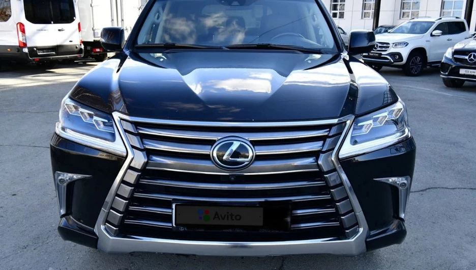 Lexus LX 