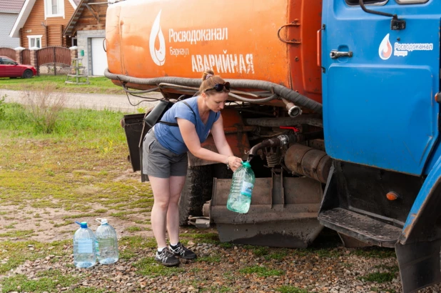 В "Сибирской Долине" жители недовольны отсутствием воды.