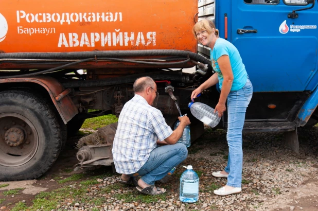 В "Сибирской Долине" жители недовольны отсутствием воды.