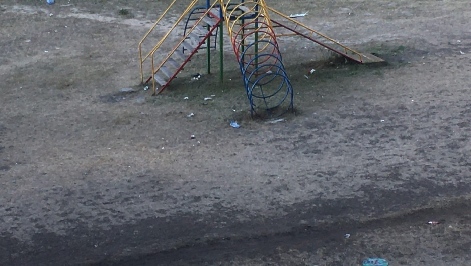 Детская площадка в Барнауле.
