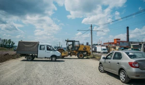 Работы по реконструкции дорожного полотна по ул. Попова.