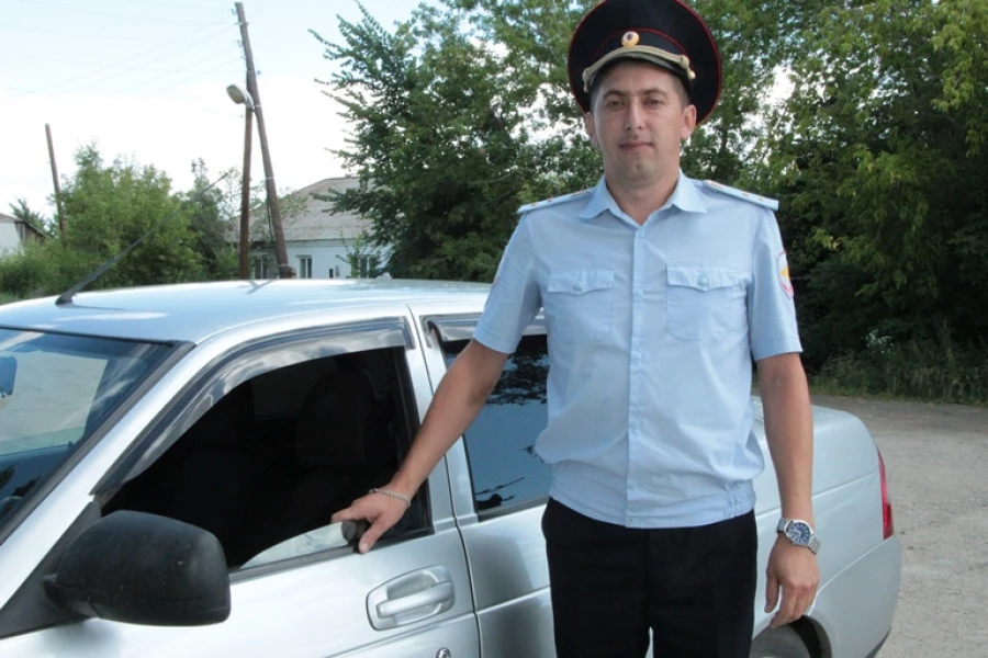 Алтайский полицейский спас двух женщин.