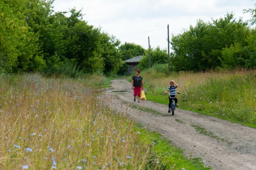 Село Новоповалиха, Первомайский район.