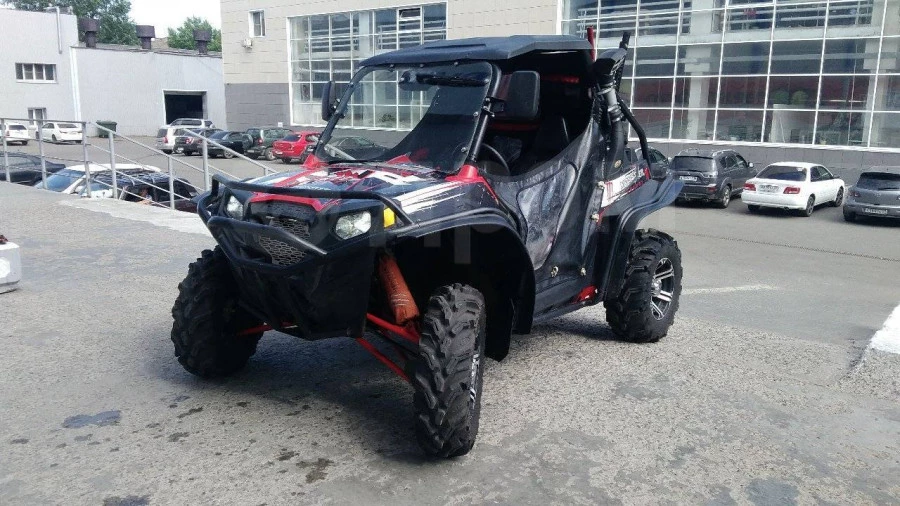 Polaris Ranger RZR XP 900.