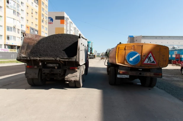 Выездное совещание по вопросу строительства дорог в Барнауле. 