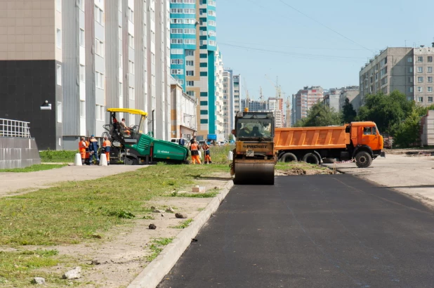 Выездное совещание по вопросу строительства дорог в Барнауле. 