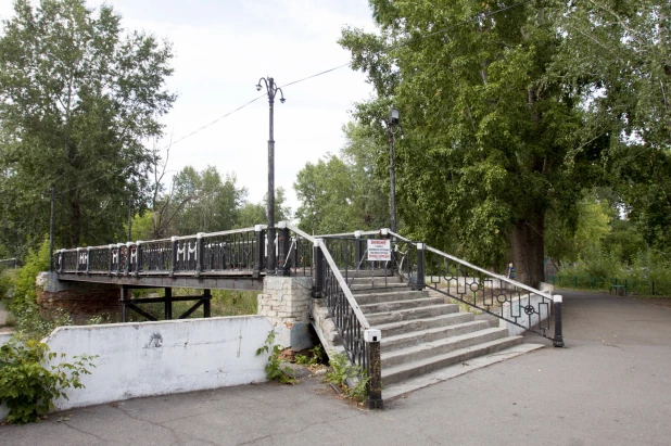 Что происходит в барнаульском парке "Изумрудный". 