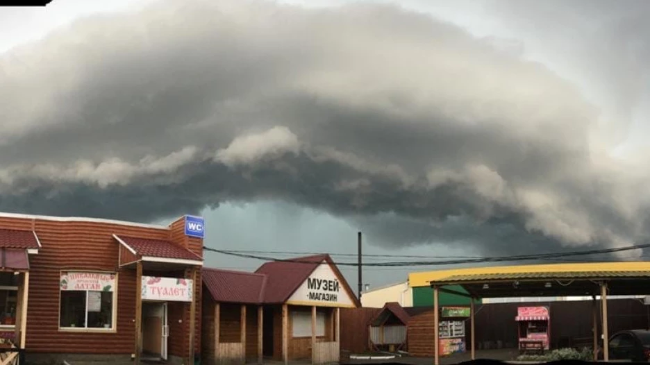 Ураган наступает на Сростки.