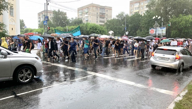 Как проходит митинг в поддержку Фургала в Хабаровске