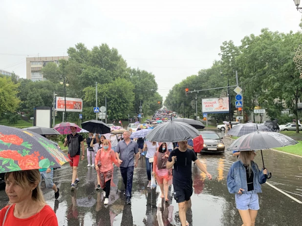 Как проходит митинг в поддержку Фургала в Хабаровске