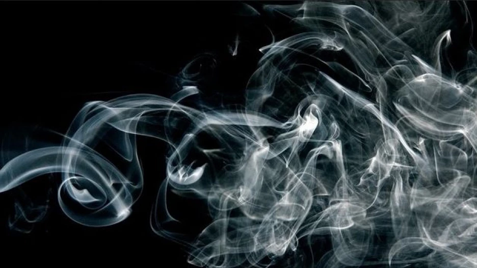 Дым.