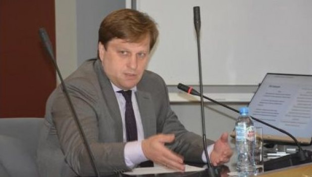 Министр здравоохранения Дмитрий Попов.