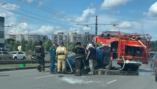 ДТП на ул. Малахова в Барнауле.