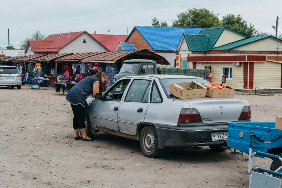 Рынок в селе Волчиха.
