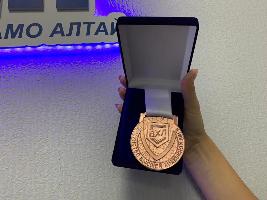 Бронзовая медаль первенства ВХЛ сезона 2019-2020 годов. 