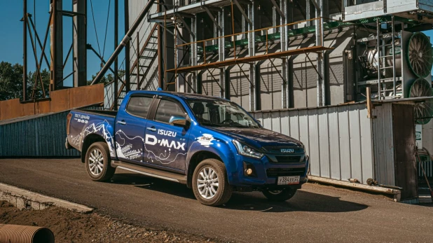 Пикап ISUZU D-max.