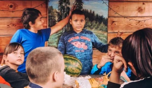 Фото сделаны воспитанницей "Подросткового клуба" Кристиной.