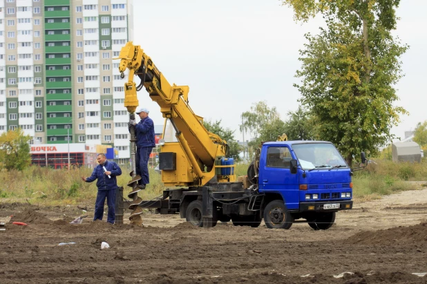 Благоустройство сквера на улице Сергея Ускова.