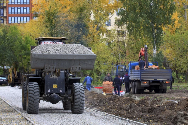 Благоустройство в парке «Изумрудный». 