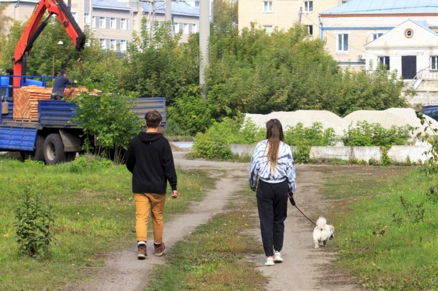 Благоустройство в парке «Изумрудный». 