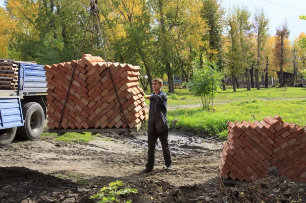 Благоустройство в парке «Изумрудный». 