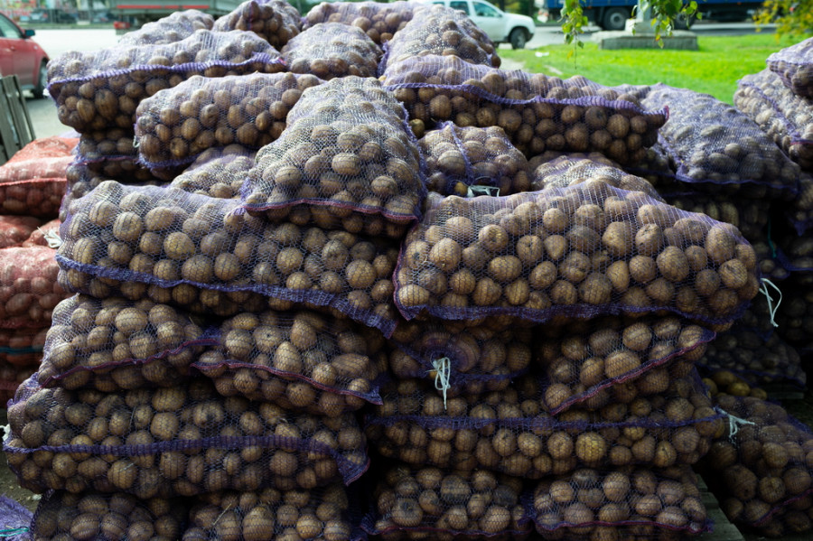 Картофельный рынок.
