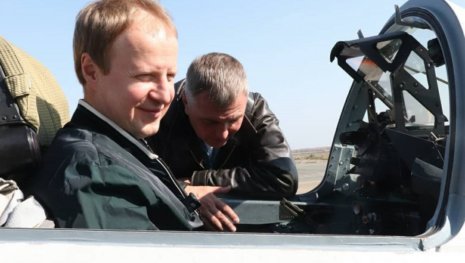 Виктор Томенко в истребителе МиГ-29.