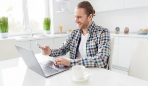 «Росгосстрах» запустил новый онлайн-сервис для продавцов страховых продуктов — «Агентология».