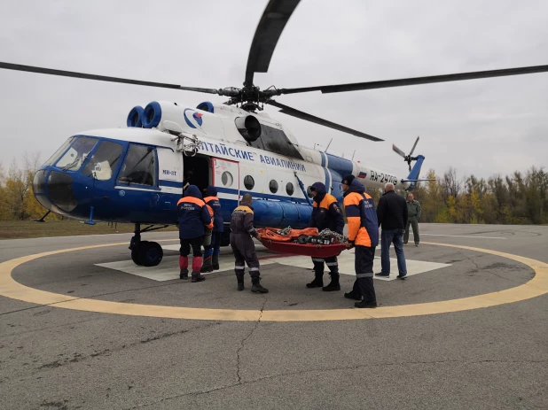 Поиски человека в алтайских горах.