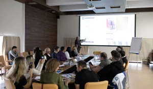 Тенденции в остеклении и отделке фасадов обсудили на круглом столе.