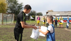 Финалист программы «Стальное дерево» реконструировал в Заринске школьную площадку для футбола.