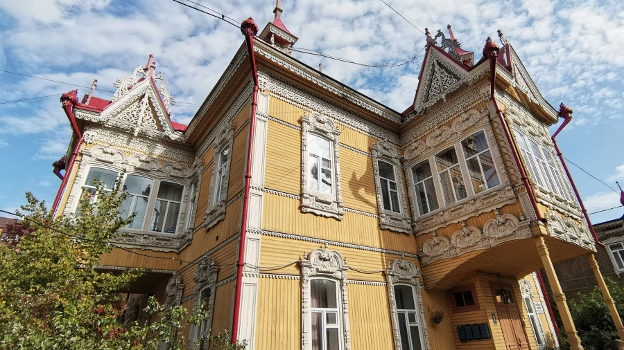Дом с жар-птицами в Томске.