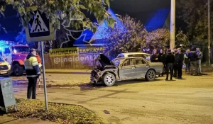 ДТП на пересечении улиц Матровоса и Бехтерева.