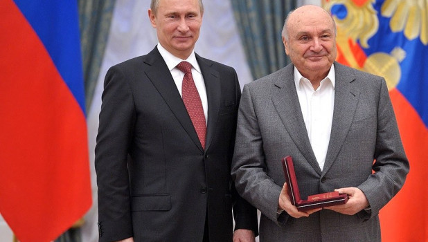 Михаил Жванецкий и Владимир Путин.