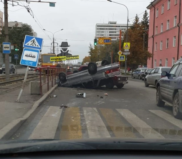 ДТП на Красноармейском проспекте в Барнауле.