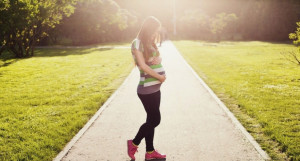 Беременность. Девушка.