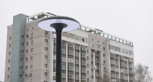 В барнаульском парке «Изумрудный» появились новые стильные фонари.