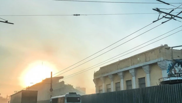 В центре Барнаула снесли часть стадиона «Локомотив». 