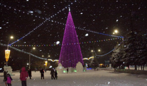 Площадь Сахарова перед Новым годом. Декабрь 2020. 