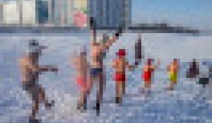 Купание в проруби в -36.