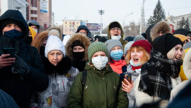 Несанкционированный митинг в поддержку Навального в Барнауле. 23 января 2021 года. 