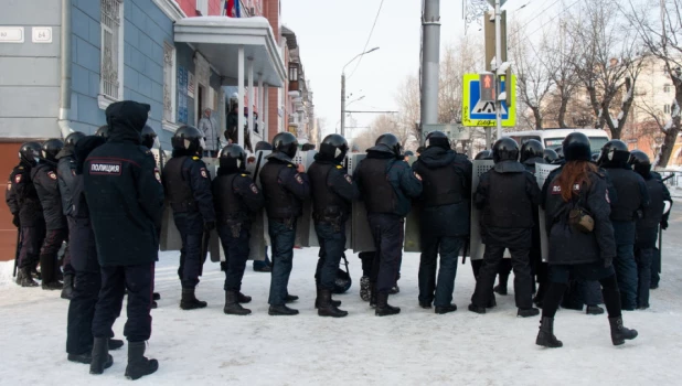 Несанкционированный митинг в поддержку Навального в Барнауле. 23 января 2021 года. 