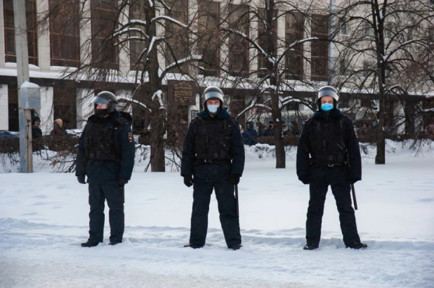 Несанкционированный митинг в поддержку Навального в Барнауле. 23 января 2021 года. 