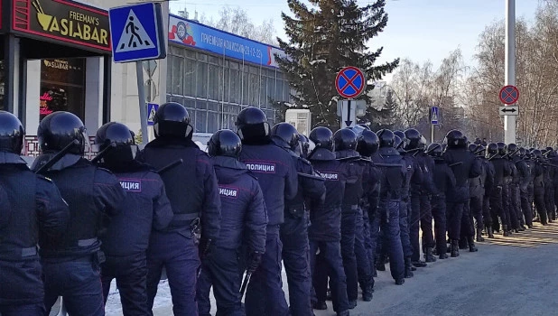 Акция в поддержку Навального в Барнауле, 31 января.