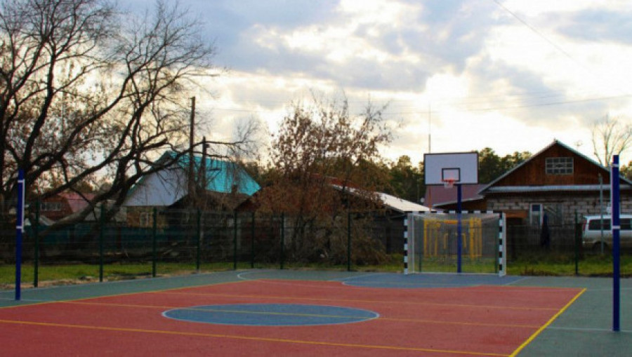 Спортивная площадка в Барнауле.